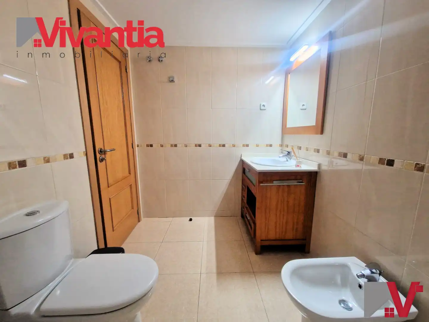 Apartamento en venta en Avenida de las Fuerzas Armadas, Los Angeles - Apolonia