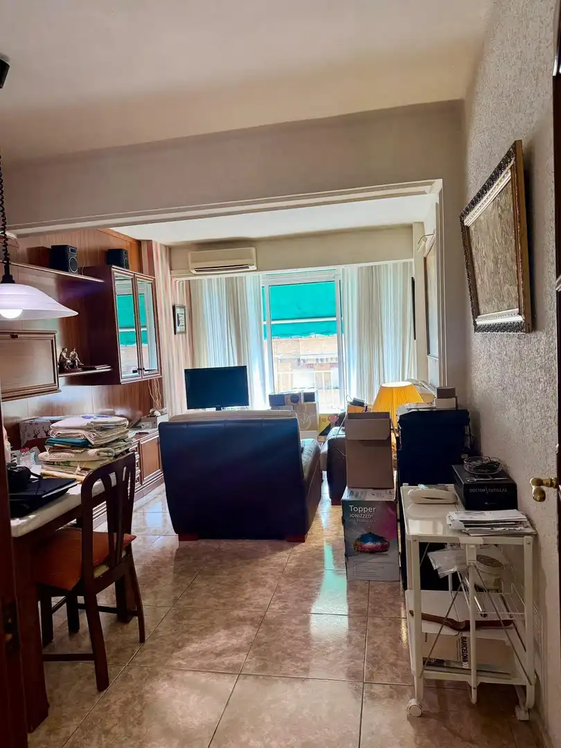 Sala de estar de Piso en venta en Barcelona con Aire acondicionado y Balcón