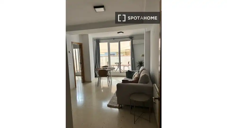 Exterior view of Flat for rent in Valencia  with Air Conditioner, Heating and Furnished