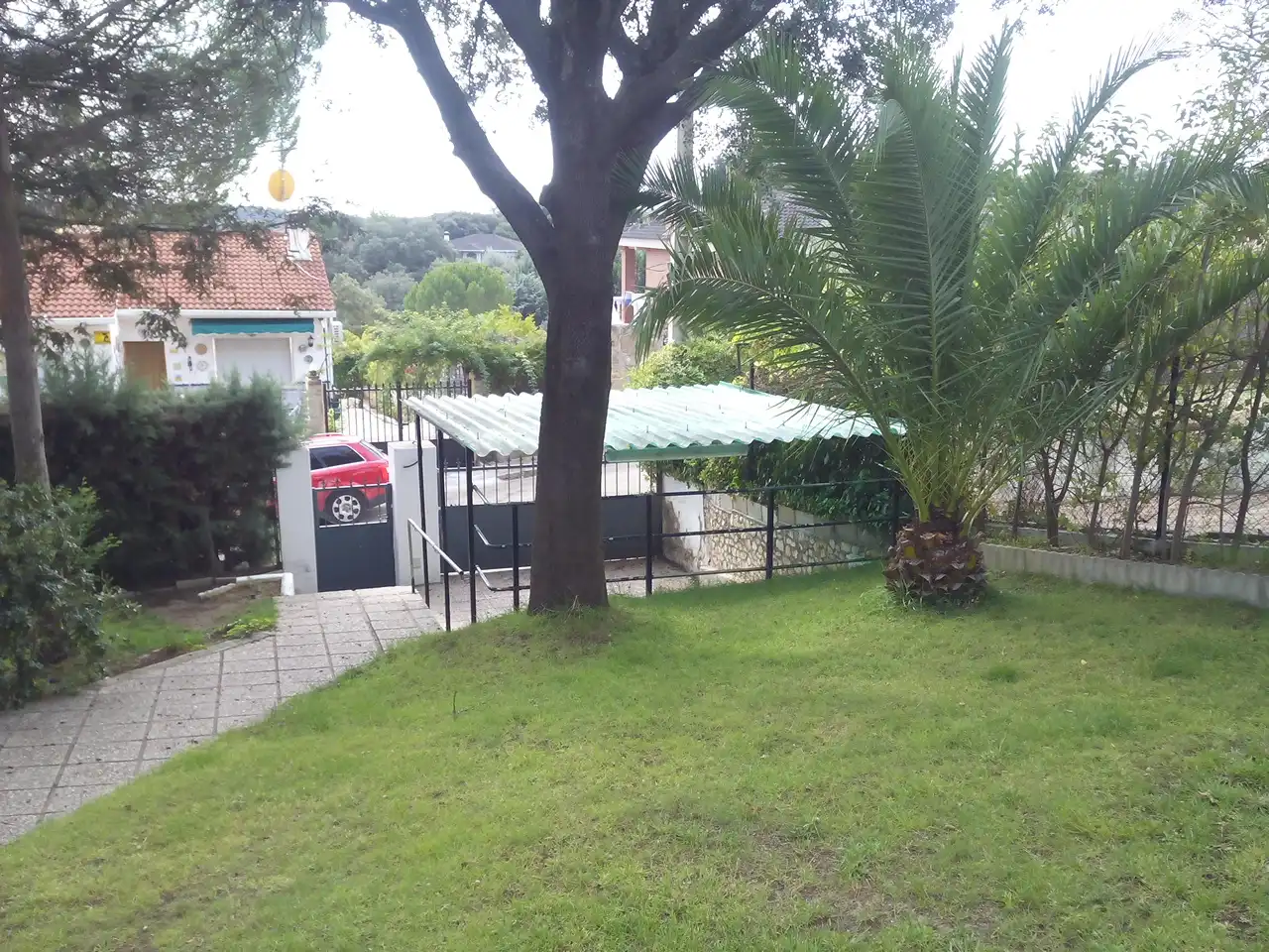 Aparcament de Casa o xalet en venda en Villa del Prado amb Aire condicionat, Calefacció i Jardí privat