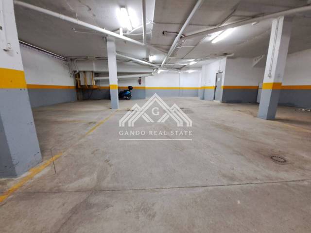 Garaje en Alquiler en Arenal - La Pólvora