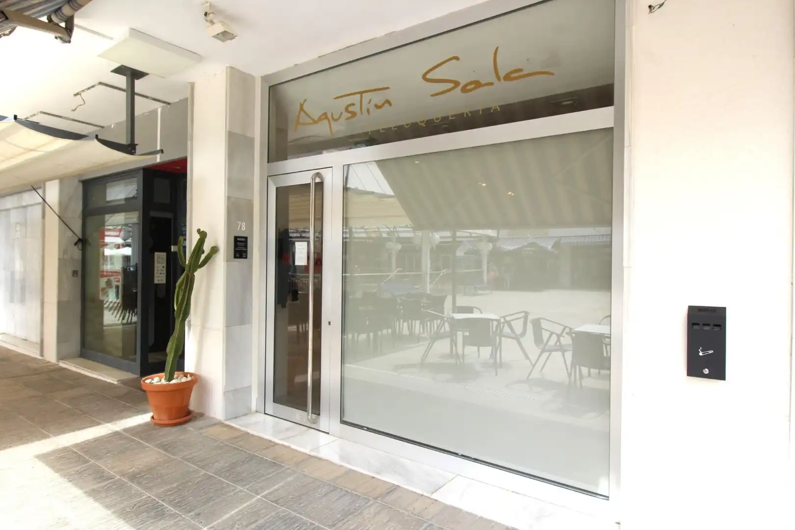 Commercial properties for sale in Alicante / Alacant  with Air Conditioner, Terrace and Furnished