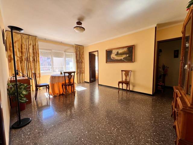 Piso en Venta en Carrer Bonestar en La Gavarra