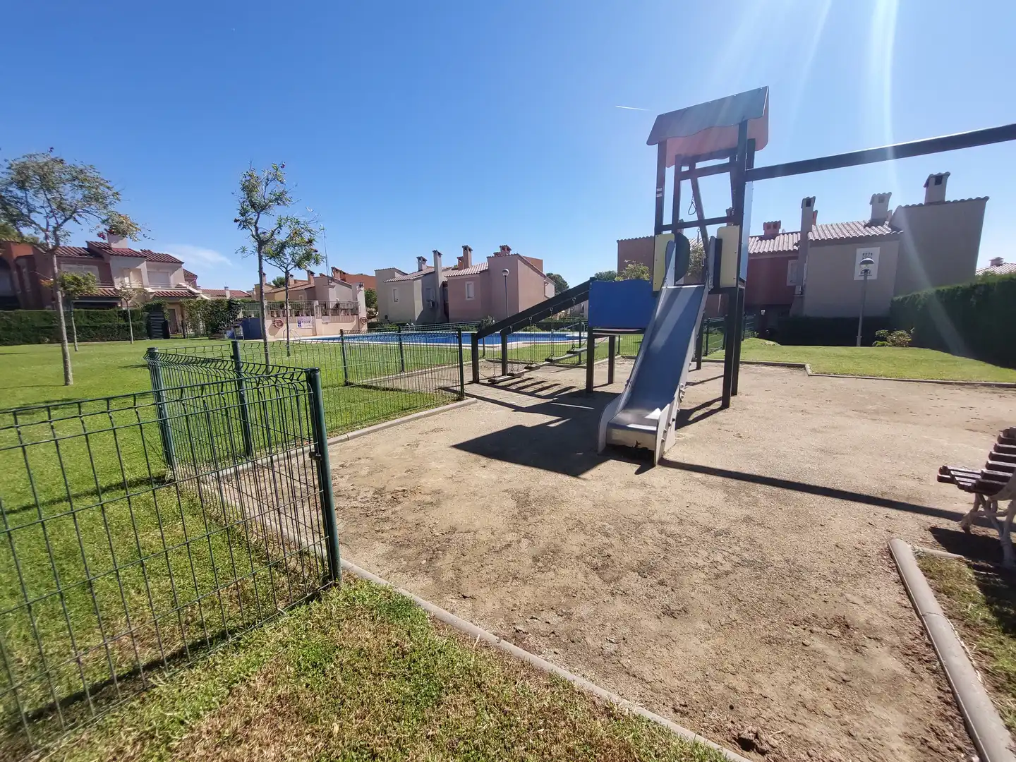 Casa a schiera con terrazza in vendita a Carrer de Mont-Roig de Sió 42, imagen 5