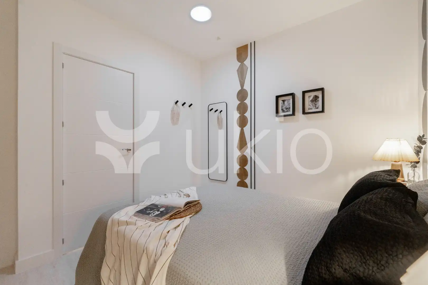 Habitación de Apartamento de alquiler en Madrid con Aire acondicionado, Calefacción y Amueblado