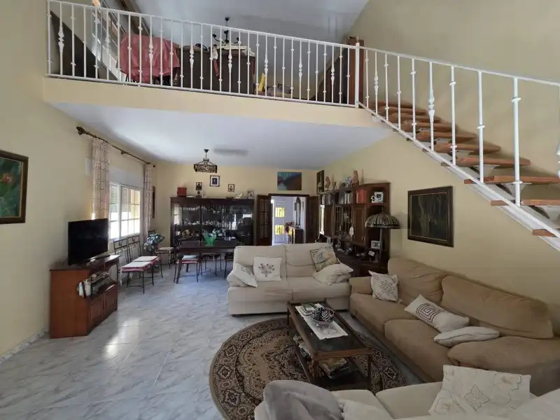 Sala de estar de Casa o chalet en venta en Plasencia con Calefacción y Piscina