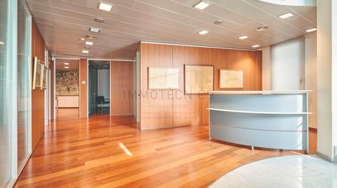 Foto 5 de Edifici en venda a Carrer de Josep Torras I Bages, Centre, Barcelona