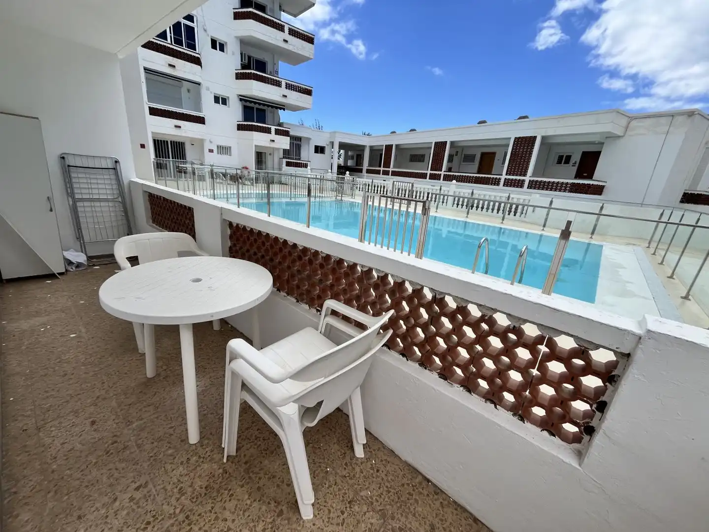 Piscina de Apartamento de alquiler en San Bartolomé de Tirajana con Terraza, Amueblado y Piscina comunitaria