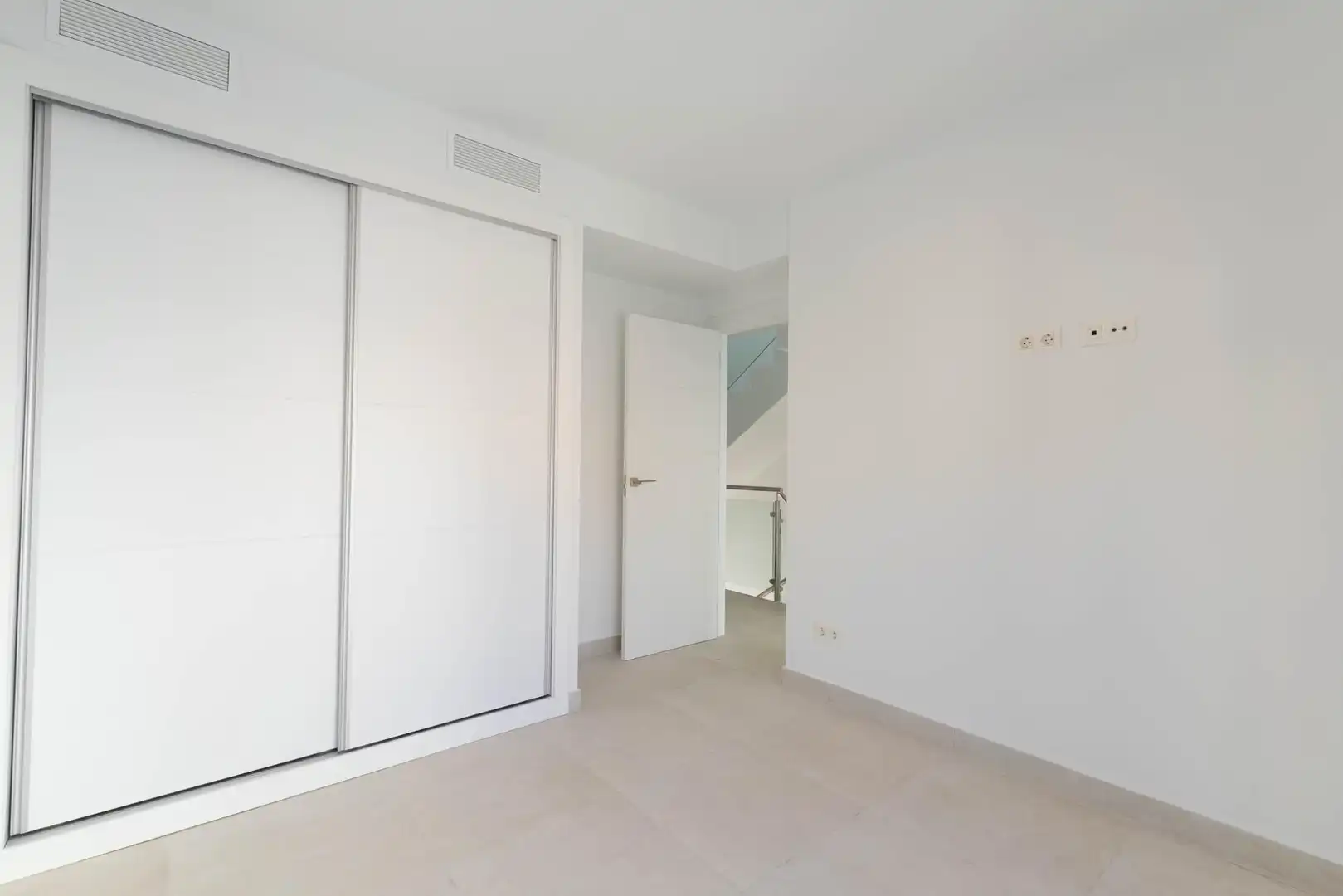 Maison mitoyenne avec piscine à vendre à Las Lagunas, imagen 12