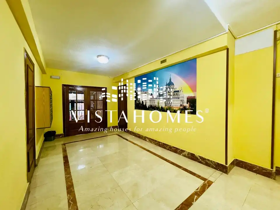 Außenansicht von Wohnung zum Verkauf in Madrid mit Klimaanlage, Heizung und Balkon
