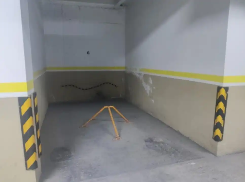 Parking of Flat for sale in Tauste  with Air Conditioner, Heating and Terrace