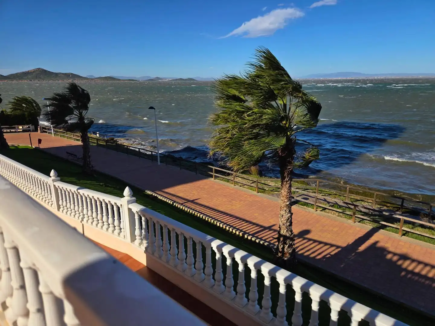 Wohnung zum Verkauf in La Manga del Mar Menor mit Klimaanlage, Heizung und Terrasse