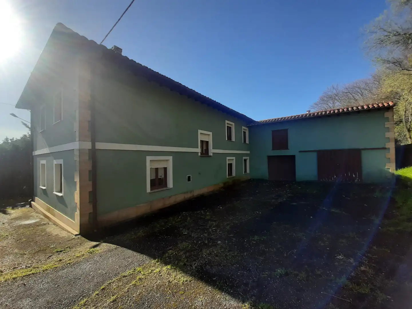 Vista exterior de Casa o chalet en venta en Reocín con Calefacción, Jardín privado y Amueblado