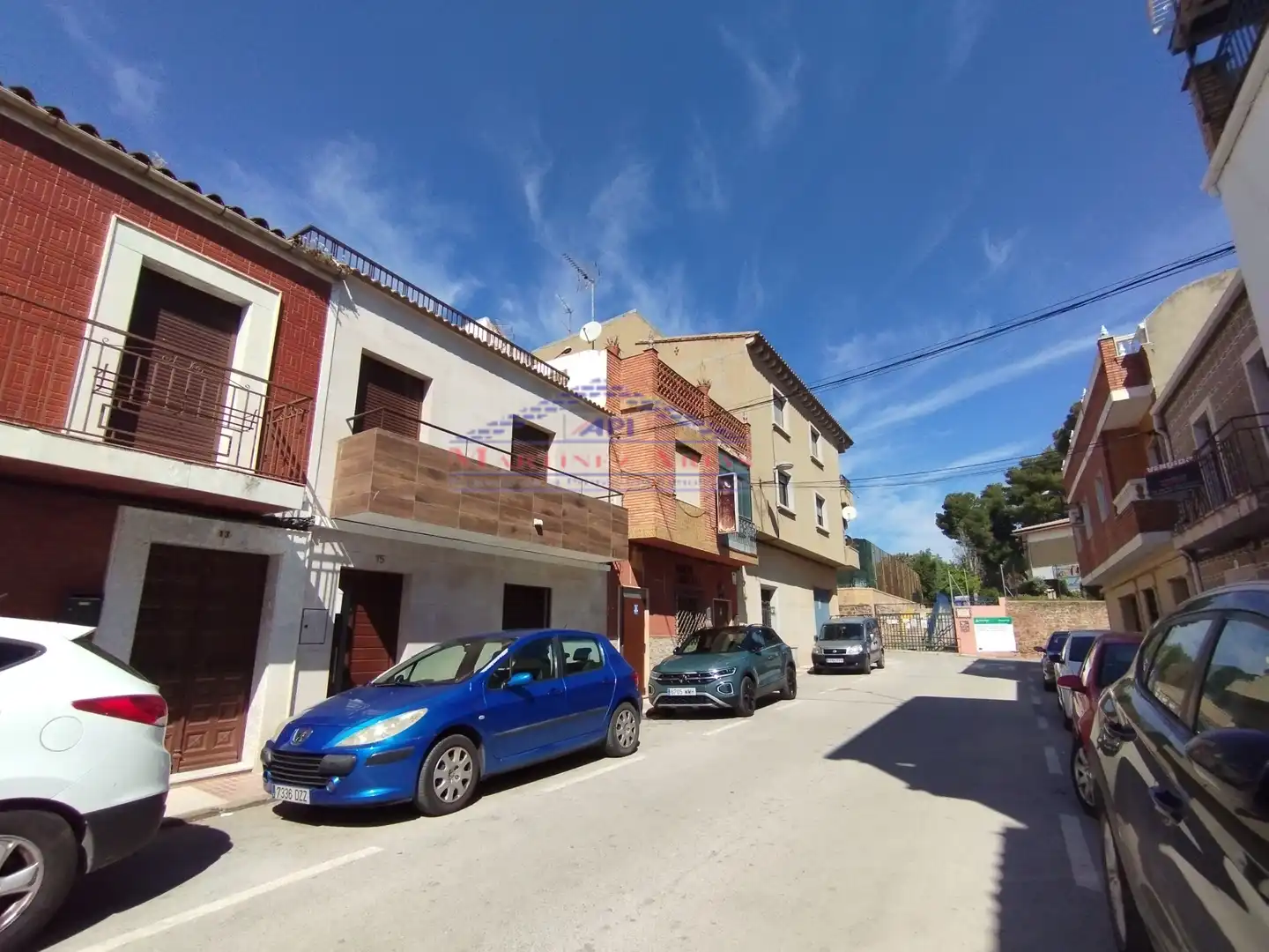 Vista exterior de Casa adosada en venta en Bailén con Terraza