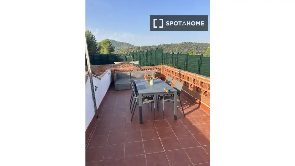 Terrassa de Pis de lloguer en Sant Cugat del Vallès amb Aire condicionat, Calefacció i Moblat