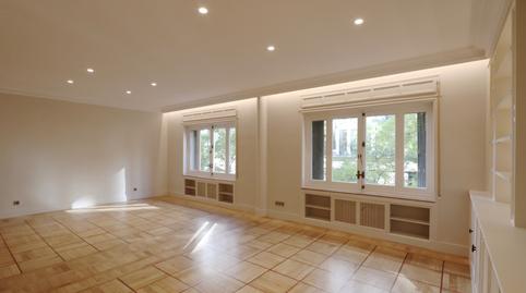 Photo 2 of Flat to rent in Calle del Pinar, Castellana, Madrid