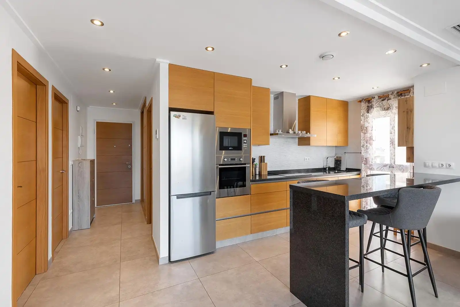 Apartment with terrace for sale in Calle CLAVO, imagen 5
