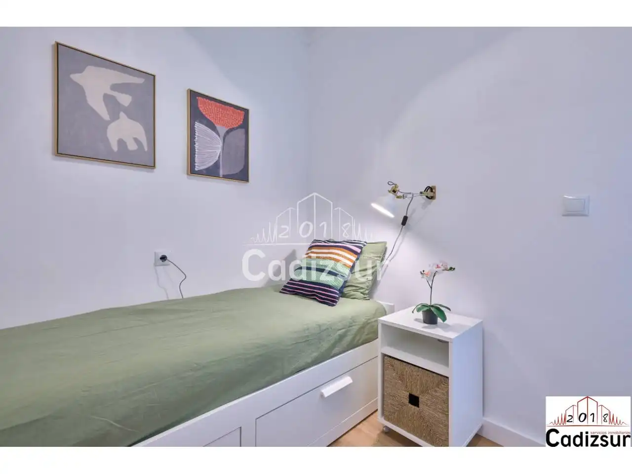 Habitación de Piso en venta en Cádiz con Trastero y Amueblado