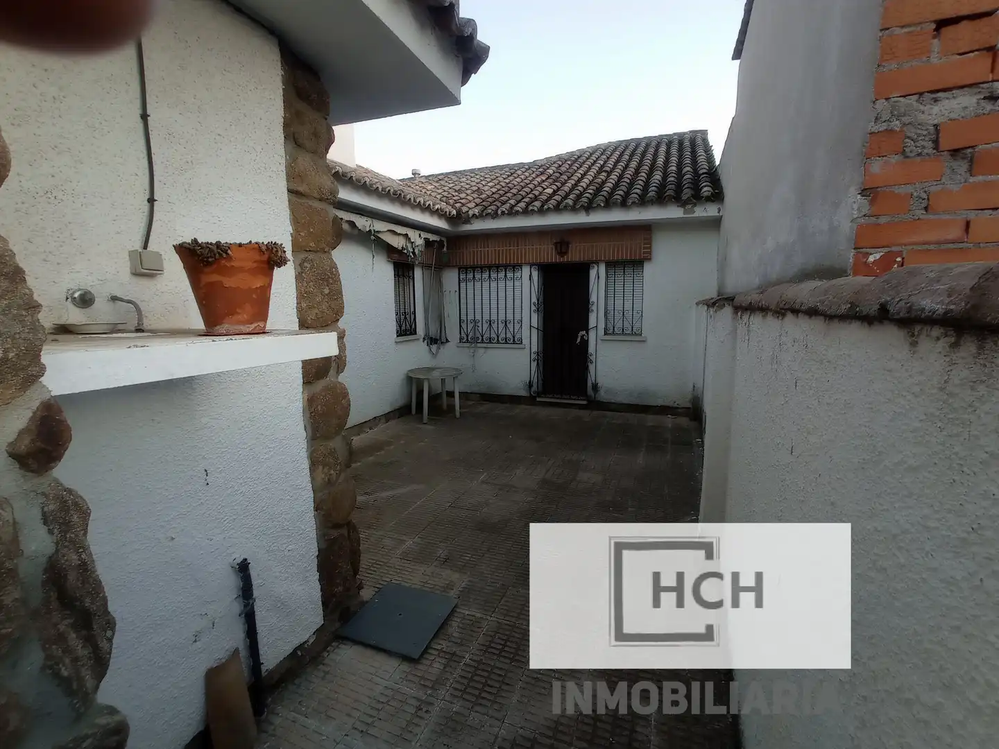 Vista exterior de Casa o chalet en venta en La Puebla de Montalbán con Calefacción, Jardín privado y Trastero