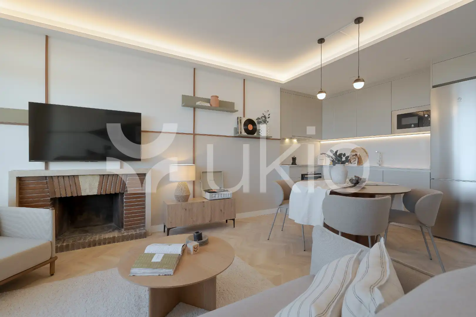 Apartment with terrace to rent in Paseo del Rey, imagen 7