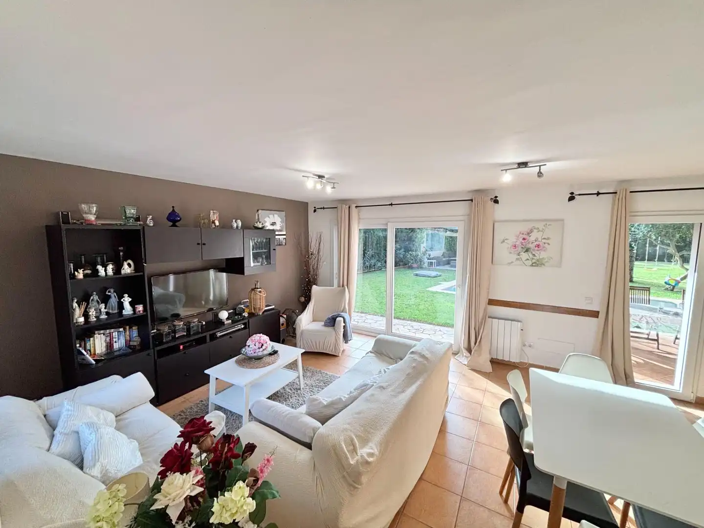 Wohnzimmer von Einfamilien-Reihenhaus zum Verkauf in Llucmajor mit Heizung, Privatgarten und Terrasse