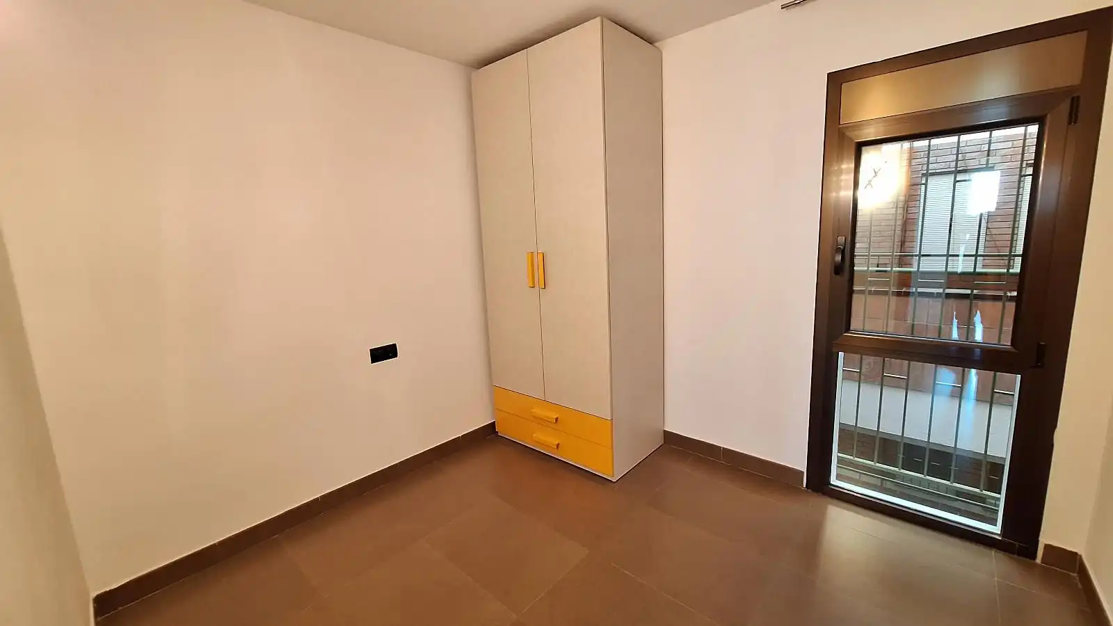Wohnung zur Miete in L'Hospitalet de Llobregat mit Klimaanlage und Heizung