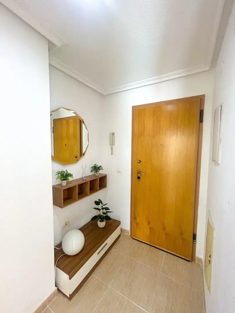 Apartament amb terrassa en venda a Centro, imagen 2