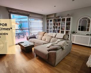 Living room of Single-family semi-detached for sale in Rubí  with Air Conditioner, Heating and Parquet flooring