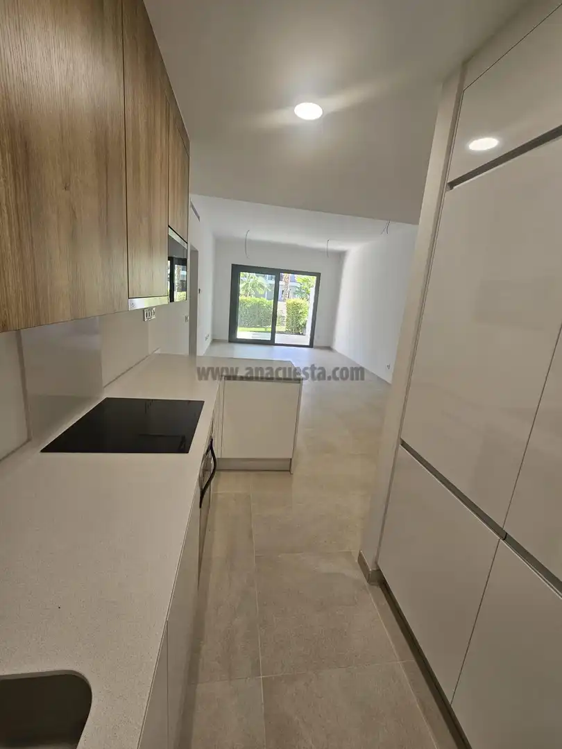 Cocina de Apartamento en venta en Estepona con Aire acondicionado, Terraza y Piscina comunitaria