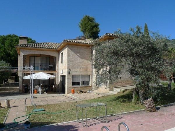Exterior view of House or chalet for sale in  Córdoba Capital  with Air Conditioner, Parquet flooring and Terrace