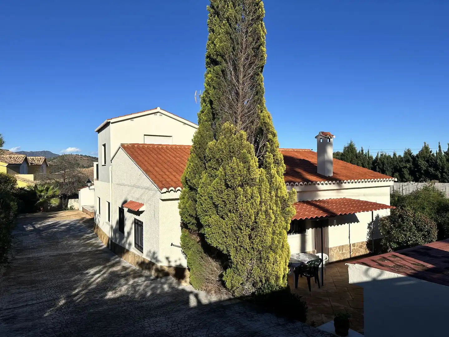 Vista exterior de Casa o xalet en venda en Algar de Palància amb Aire condicionat, Calefacció i Jardí privat