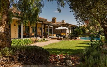 Jardí de Casa o xalet en venda en L'Escala amb Aire condicionat, Terrassa i Piscina