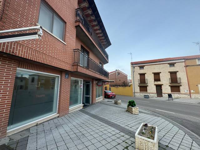 Local comercial en Alquiler en Calle Rúa Oscura en Traspinedo