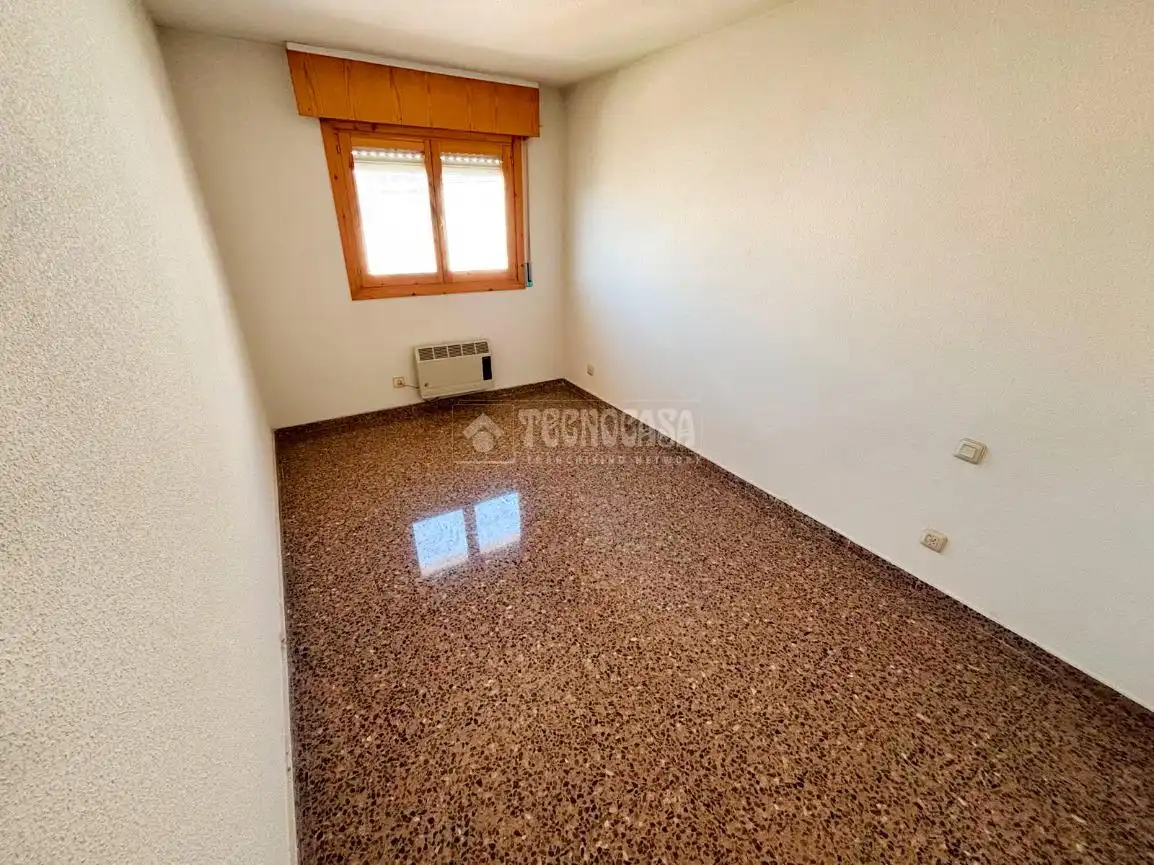 Schlafzimmer von Wohnung zum Verkauf in Utebo mit Abstellraum, Balkon und Gemeinschaftspool