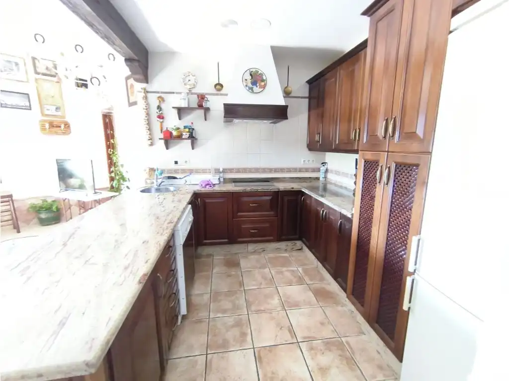 Kitchen of Flat for rent in Córdoba