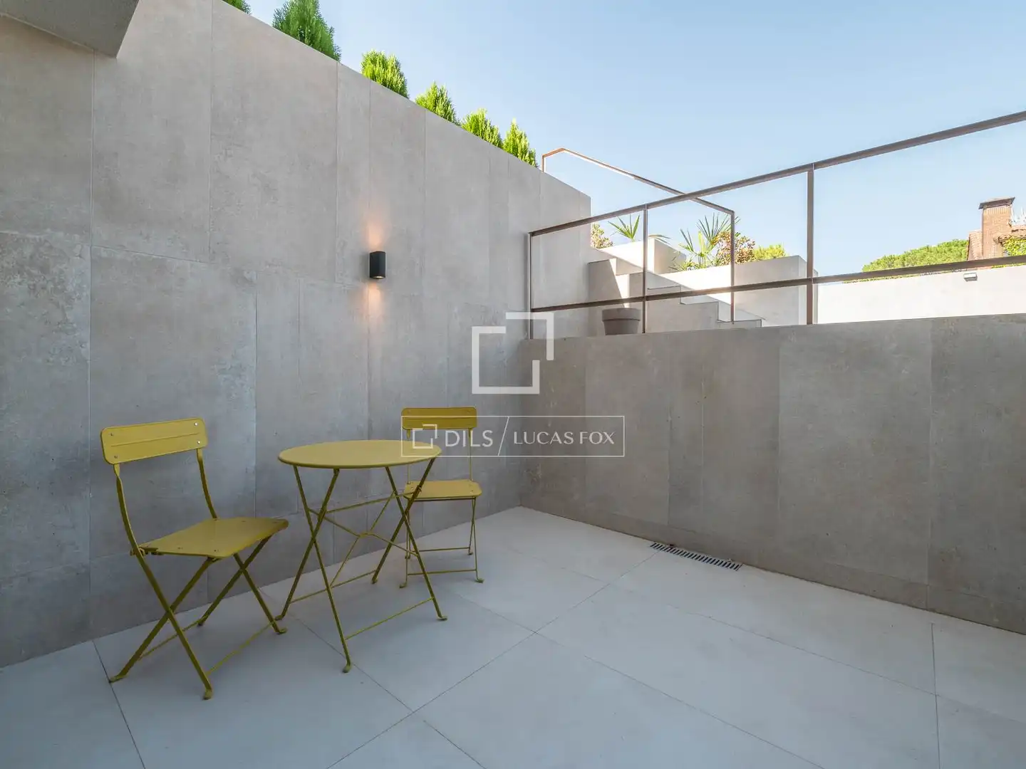 Terrasse von Haus oder Chalet zum Verkauf in La Moraleja mit Klimaanlage, Heizung und Privatgarten