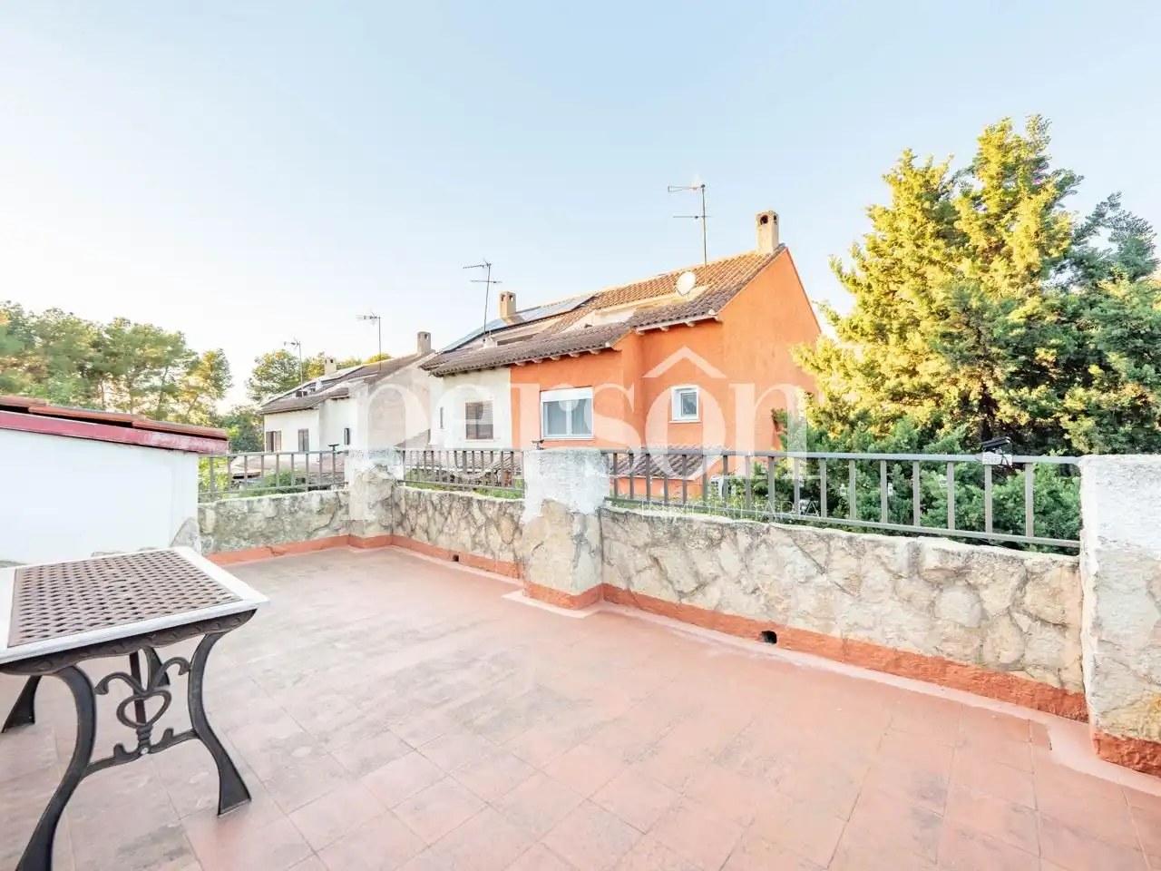 Terrassa de Casa o xalet en venda en Paterna amb Aire condicionat, Terrassa i Moblat