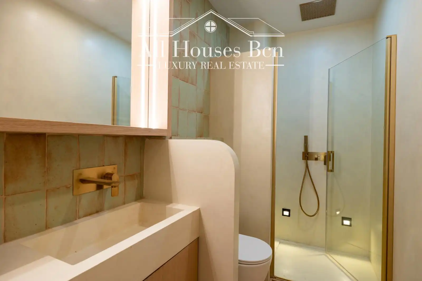 Baño de Piso en venta en Barcelona con Aire acondicionado, Calefacción y Parquet