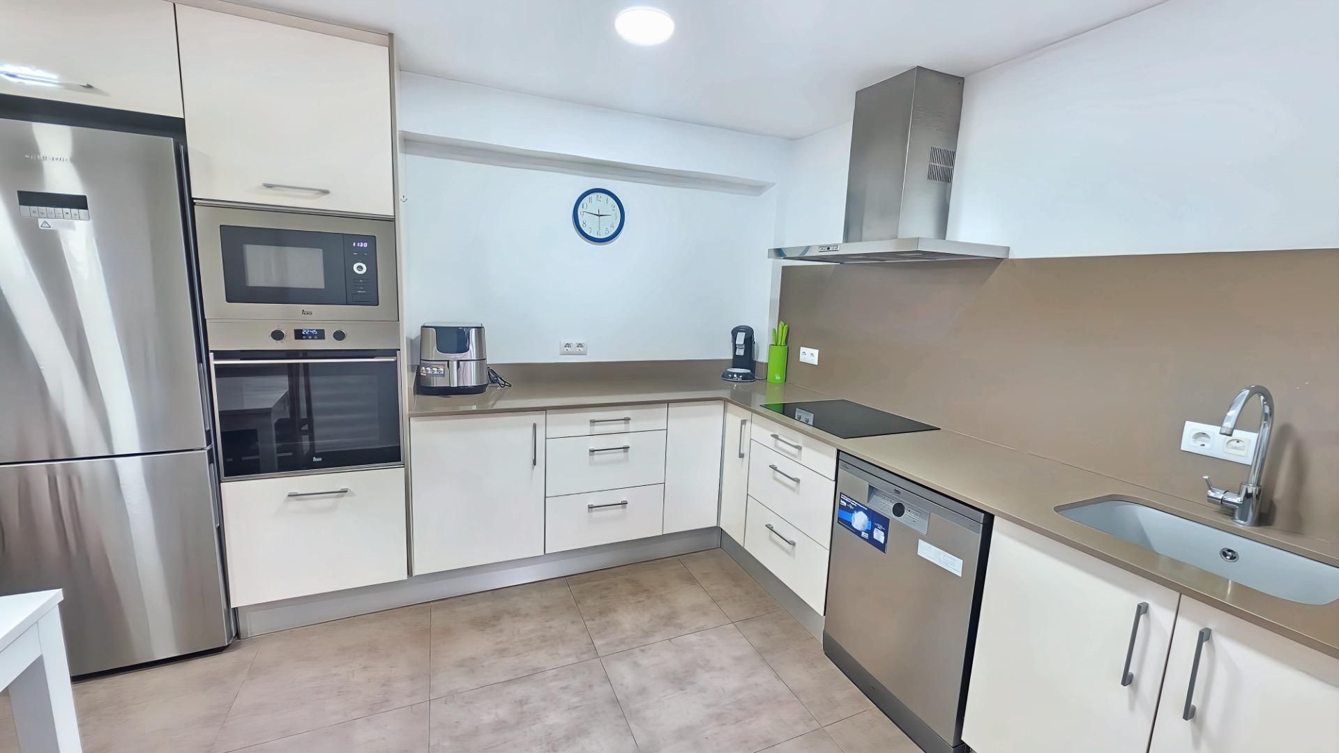 Kitchen of Flat for sale in Paterna  with Air Conditioner and Balcony