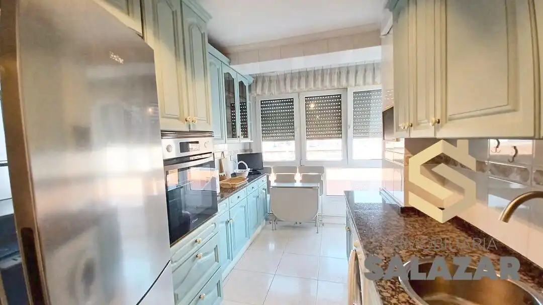 Flat for rent in Haro Plaza, Santutxu - Basarrate