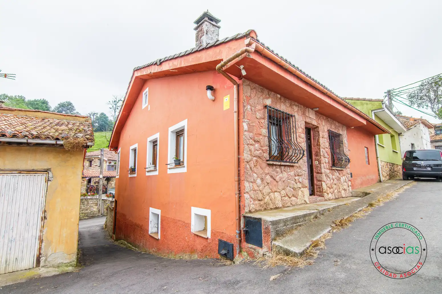 Vista exterior de Casa adosada en venta en Proaza con Calefacción y Trastero