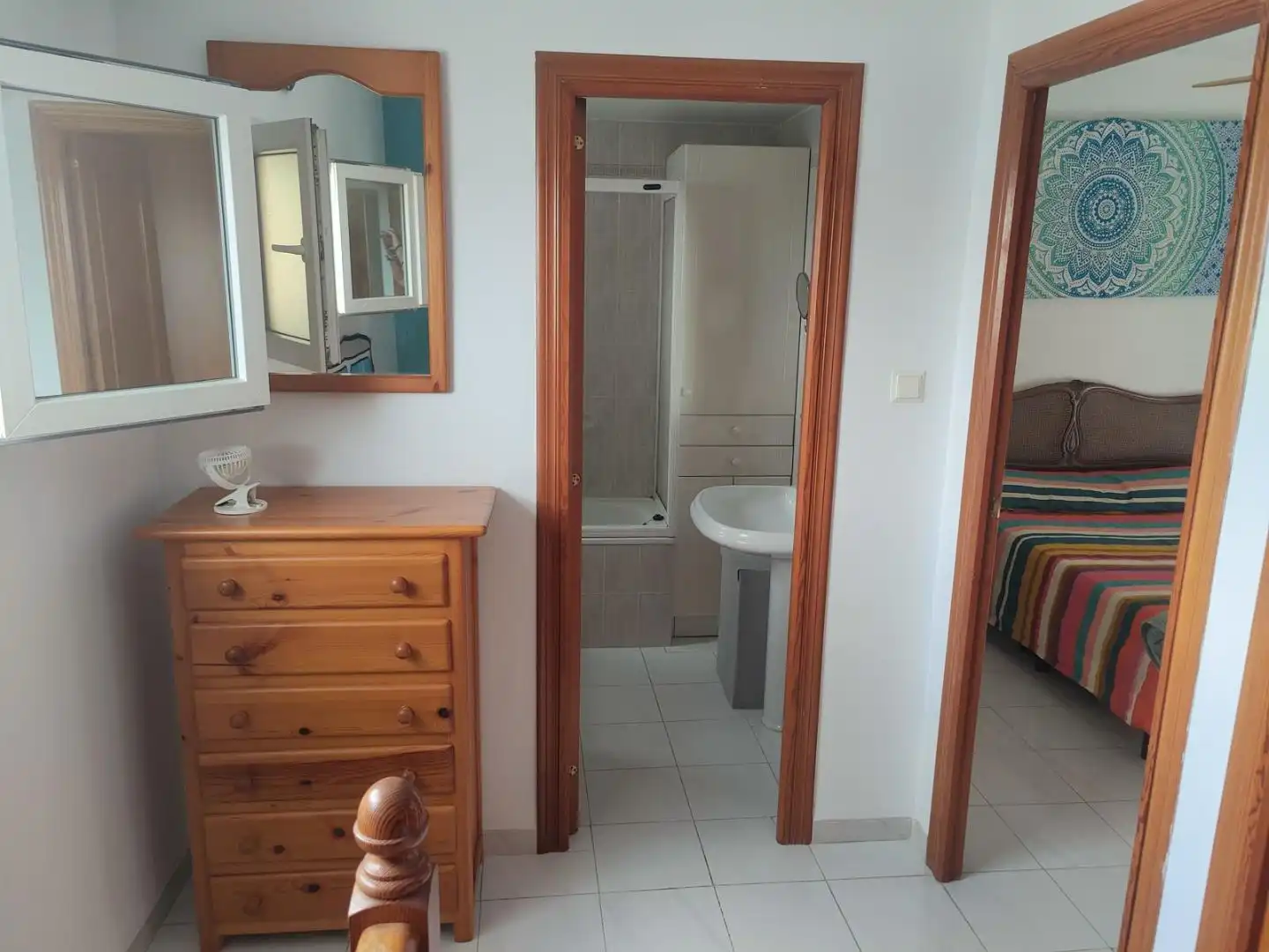 Baño de Casa adosada de alquiler en Oliva con Aire acondicionado, Calefacción y Terraza