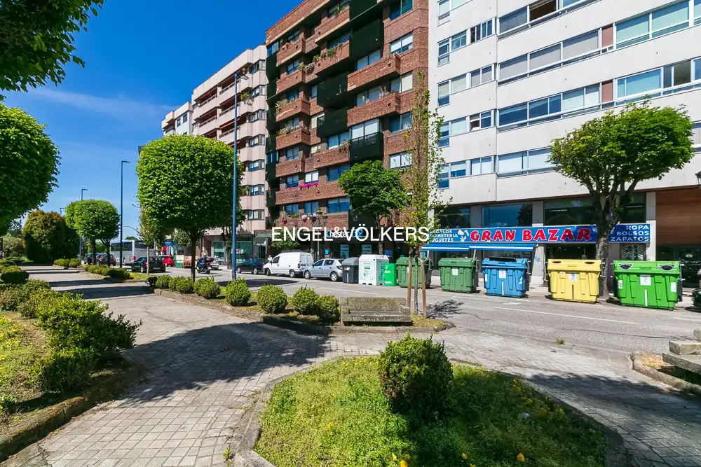 Piso en venta en O Castro