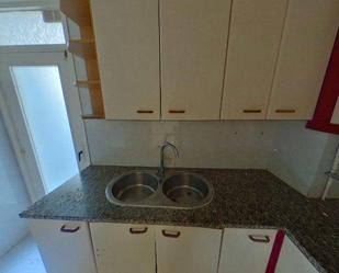 Kitchen of Flat for sale in Girona Capital  with Terrace