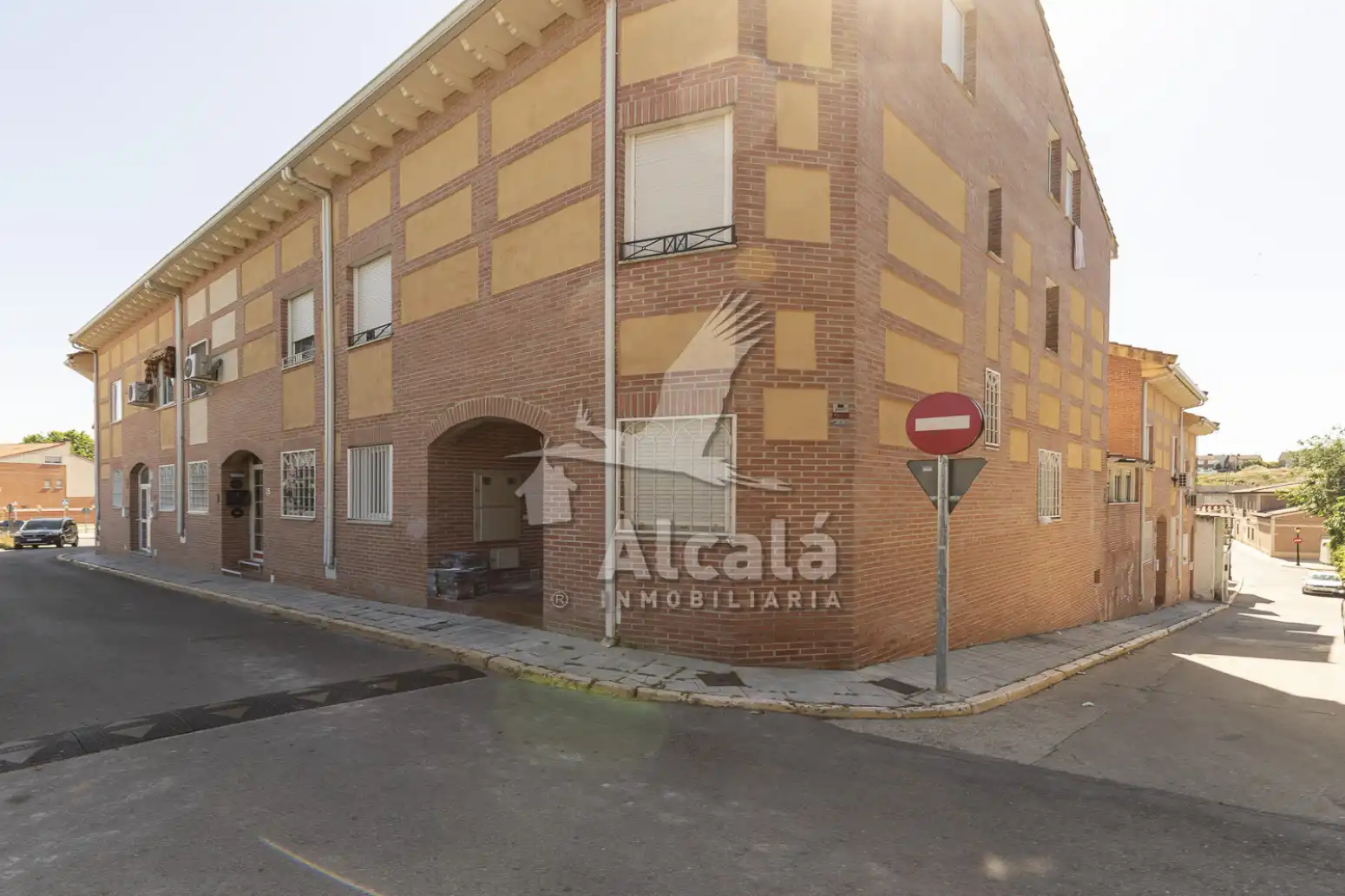 Vista exterior de Casa o xalet en venda en Villanueva de la Torre amb Calefacció i Jardí privat