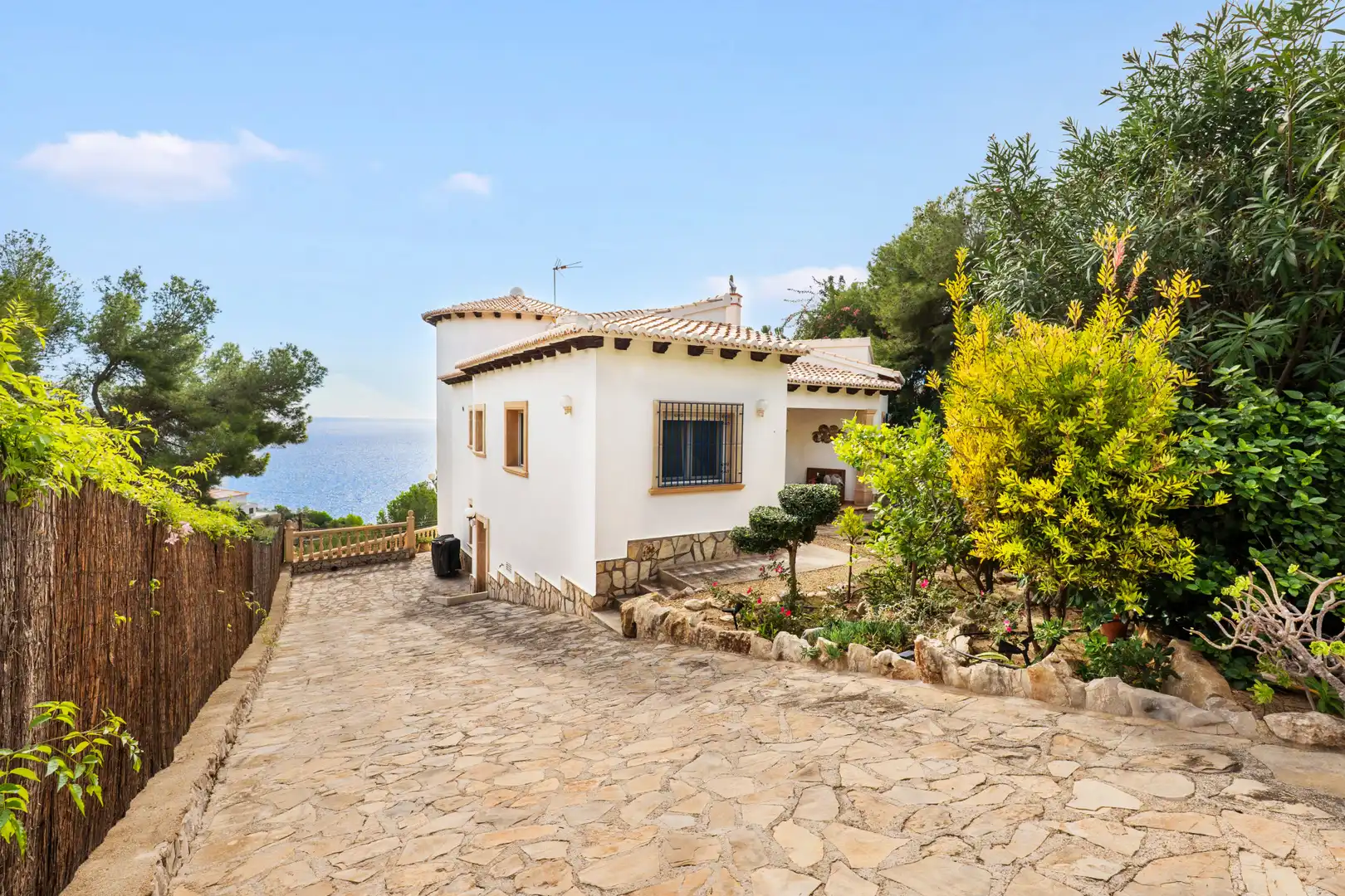 Exterior view of Houses for sale in Jávea / Xàbia  with Heating, Private garden and Terrace