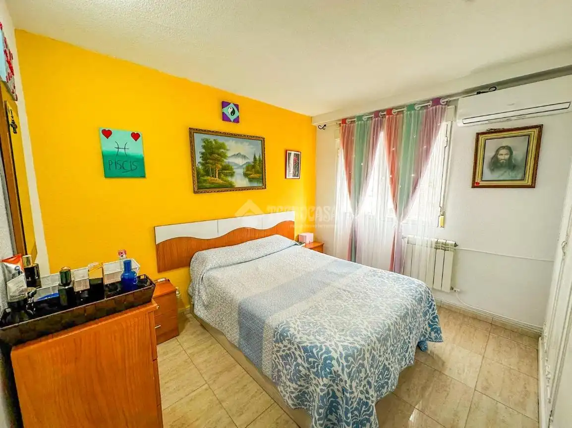 Bedroom of Flat for sale in Parla  with Heating and Terrace