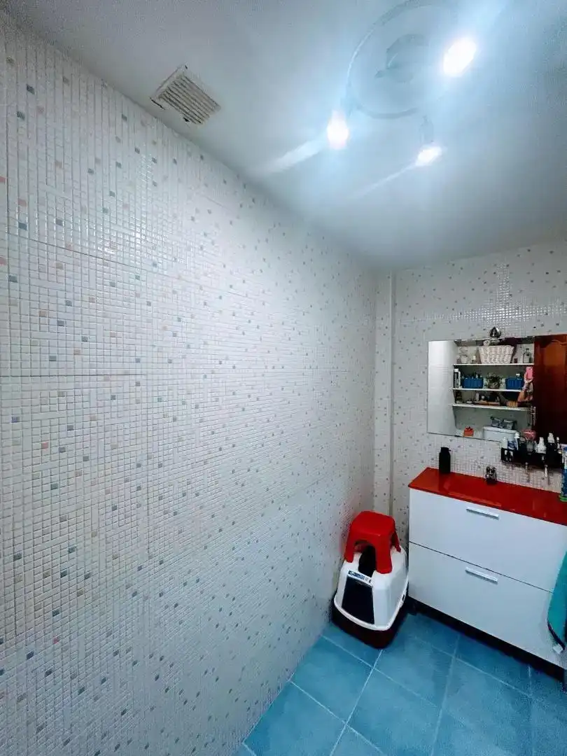 Baño de Piso en venta en Benahadux con Aire acondicionado, Trastero y Amueblado