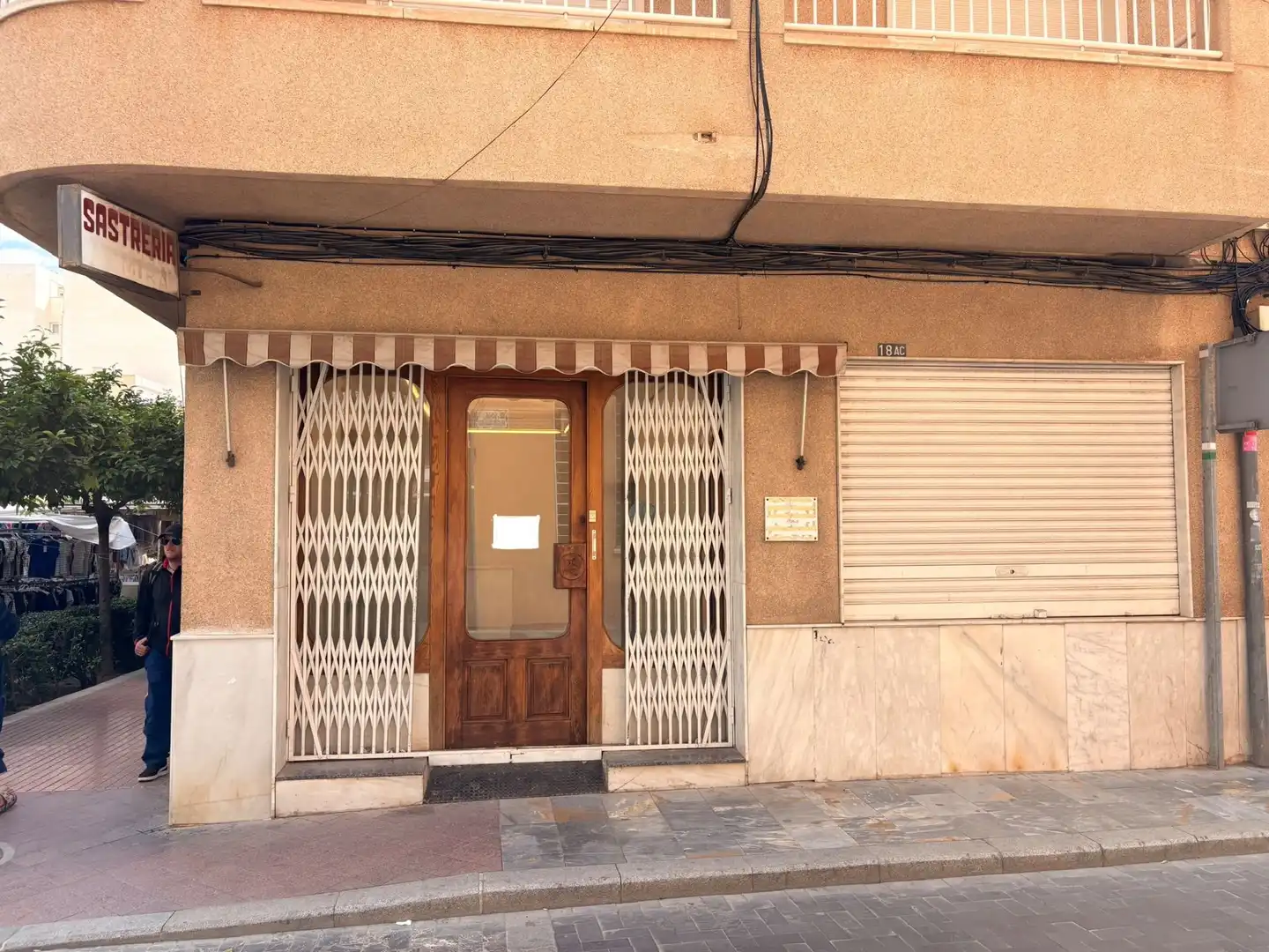 Vista exterior de Local en venta en Callosa de Segura con Aire acondicionado