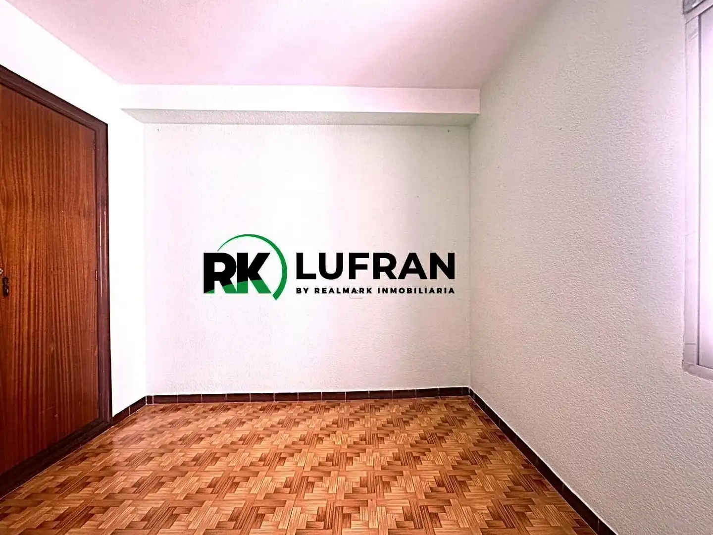 Wohnung zum Verkauf in Alicante / Alacant mit Balkon